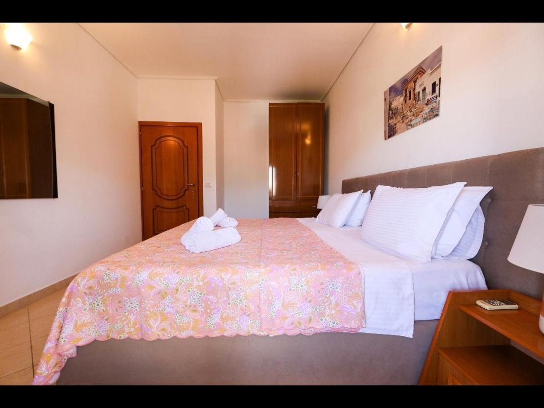 Apartments Athina אוריקום מראה חיצוני תמונה