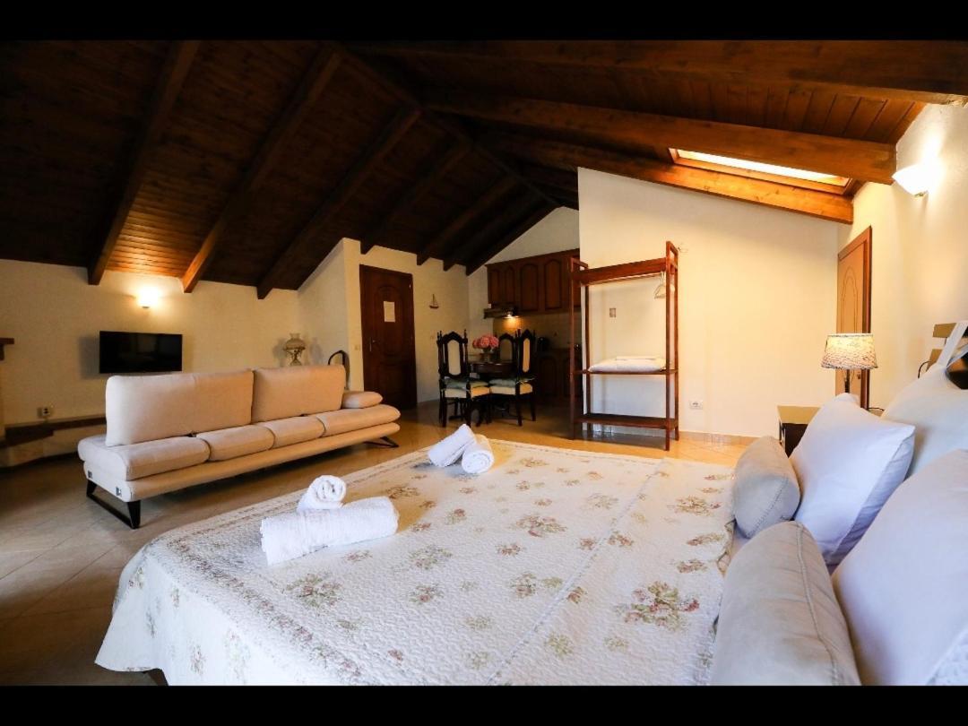 Apartments Athina אוריקום מראה חיצוני תמונה